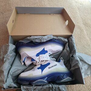 Balenciaga triple S clear sole white/blu/grey SNEAKERS. European size 39.